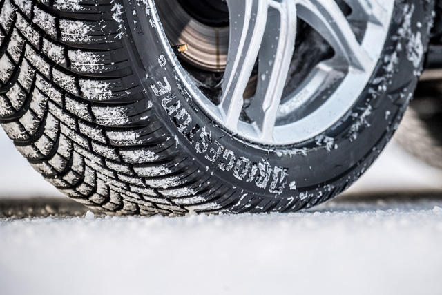Auto Bild téli gumi teszt 2022. Téli gumikat kell használni havon és jégen, de nedves és száraz pályán – ki kínálja a legjobb össz csomagot a 245/40R19 méretben?